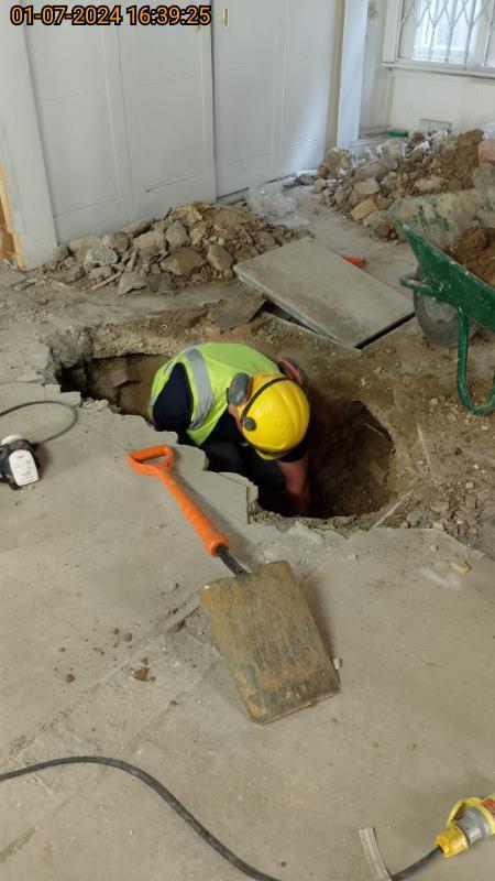 Drainage contractors near me London